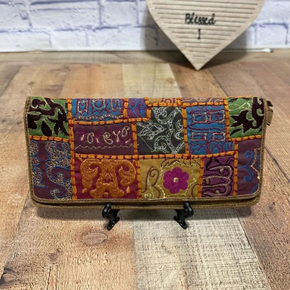 Chicos embroidered clutch colorful boho with insert pouch 2 piece set